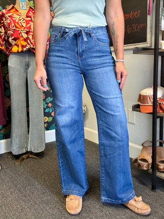 Cloe Wide Leg Jeans