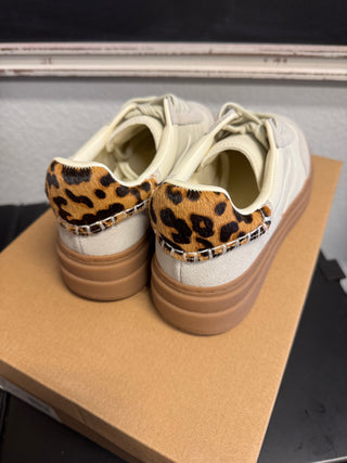 Dodge Bone Sneaker