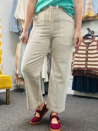 Almond Casual Jeans