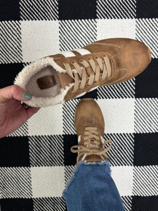 Cognac Jet Lag Sneakers