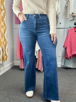 Star Demand Fiona Jenas