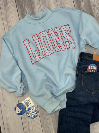 Lions Dot Mockneck
