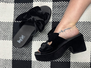 Black Velvet Put a Bow on It