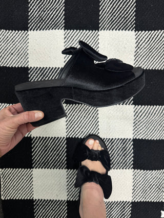 Black Velvet Put a Bow on It